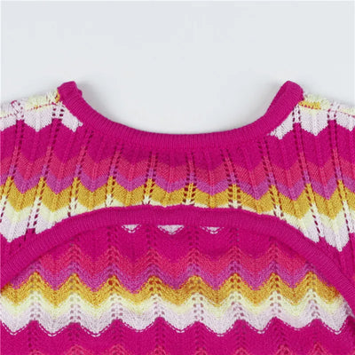 Vestido Tejido de Manga Larga con Rayas Contrastantes y Espalda Descubierta - Image 18