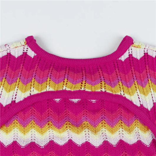Vestido Tejido de Manga Larga con Rayas Contrastantes y Espalda Descubierta - Image 18