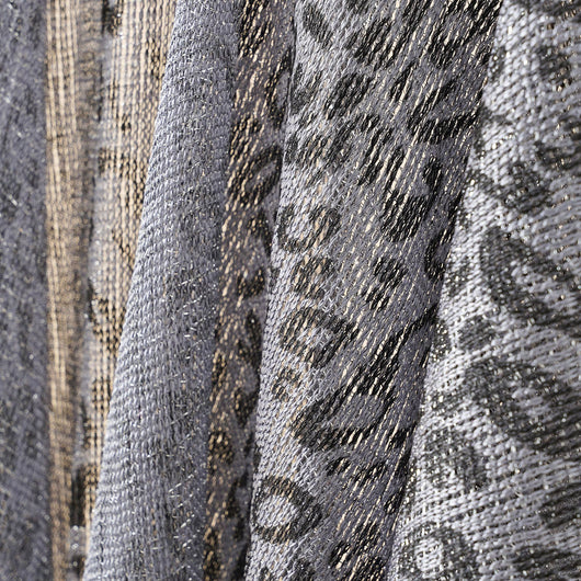 Chal Estola Leopardo con Borlas - Diseño Elegante y Versátil - Image 21