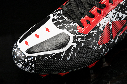 Botines de Fútbol Profesionales Antideslizantes con Tecnología Antidesgaste - Image 31