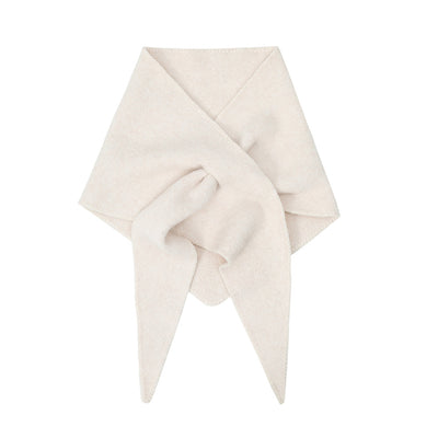 Chal Triangular de Lana Tejida con Broche Floral para Otoño e Invierno - Image 10