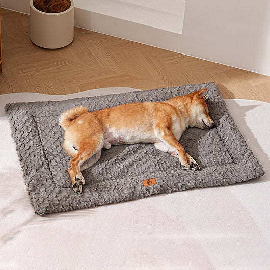 Cama Térmica para Mascotas con Patrón de Escamas - Cojín Cálido para Perros y Gatos - Image 3