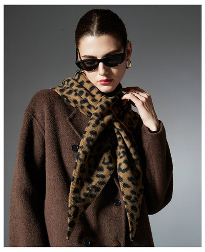 Chal Triangular Reversible con Estampado Leopardo - Colección Otoño Invierno - Image 20