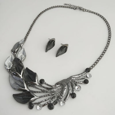 Conjunto de Collar y Aretes Flor de Alocasia - Image 4
