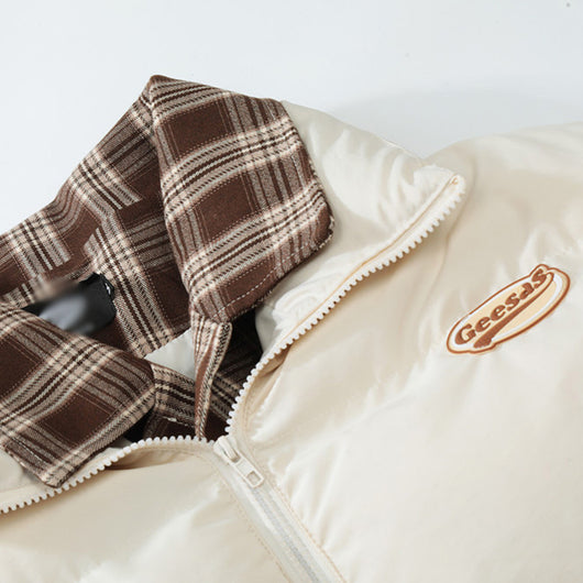 Abrigo Acolchado para Hombre con Parches de Cuadros y Bordados - Image 3