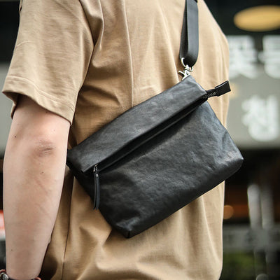 Bolsa Diagonal de Cuero para Hombre - Diseño Compacto - Image 10