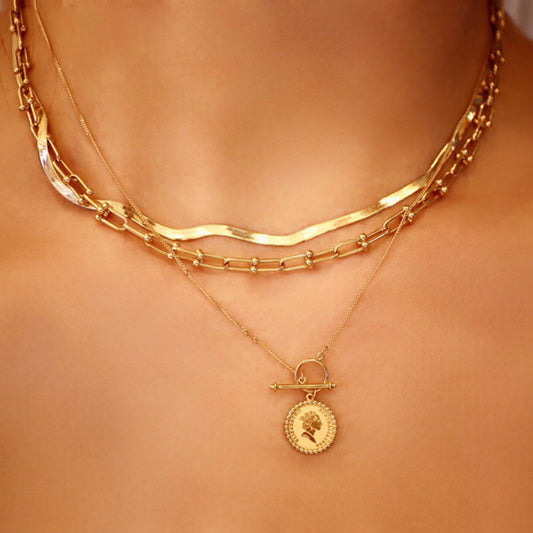 Collar Retro Dorado Redondo de Joyería Pura