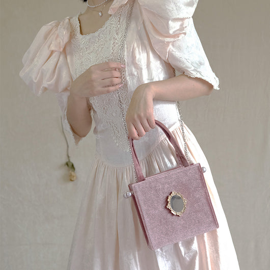 Bolso Messenger Cuadrado Retro Literario con Cadena para Mujer - Image 9