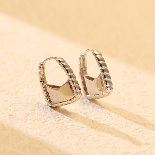 Aretes Clip de Diseño Plateados para Bolso - Image 6
