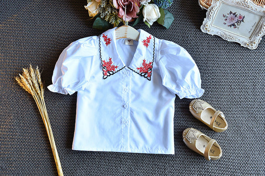 Conjunto Infantil Blusa con Cuello Bordado y Falda Denim - Image 4