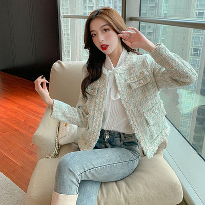 Blusa Corta de Manga Larga con Detalles de Abalorios Elegante - Image 17
