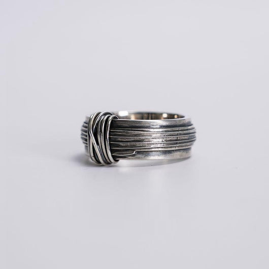 Anillo Vintage Tejido a Mano con Alambre Pulido para Hombre - Image 4
