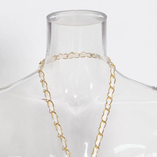 Blusa Elegante con Cadena y Hombros Descubiertos - Image 4