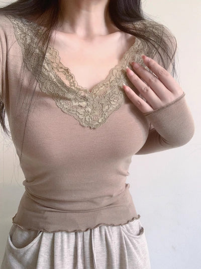Blusa Base Elegante de Encaje con Cuello en V y Manga Larga - Image 16