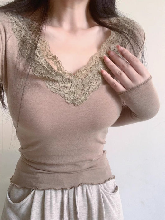 Blusa Base Elegante de Encaje con Cuello en V y Manga Larga - Image 16