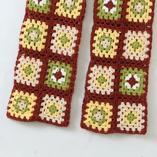 Pantalones Tejidos a Mano con Patrón Floral Colorido para Mujer - Image 14