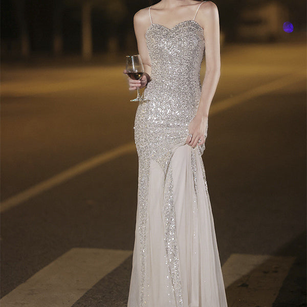 Vestido de Fiesta Cola de Pez en Plata