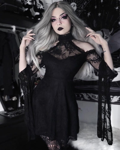 Vestido de Encaje Gótico con Paneles Oscuros - Image 11
