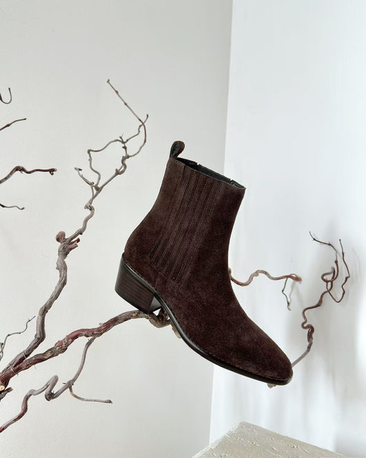 Botas Tobilleras Estilo Francés en Cuero Genuino con Punta Cuadrada y Tacón Robusto - Image 14