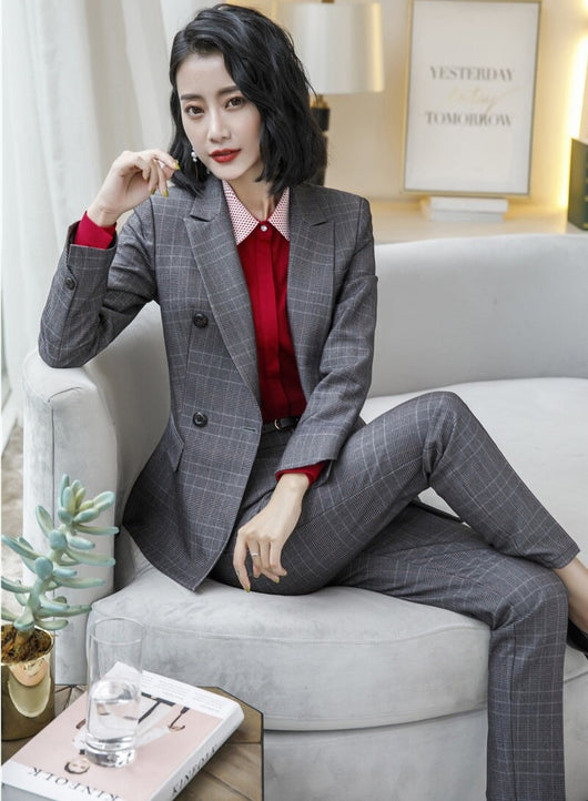 Traje Ejecutivo a Cuadros para Mujer - Ropa Formal de Negocios - Image 3