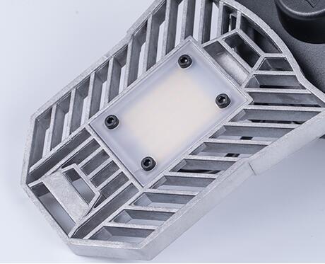 Lámpara LED Ajustable Resistente al Agua - Image 8