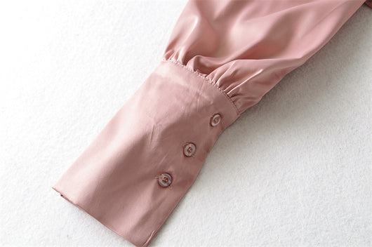 Blusa Ejecutiva con Cintura Anudada y Mangas Globo - Image 15