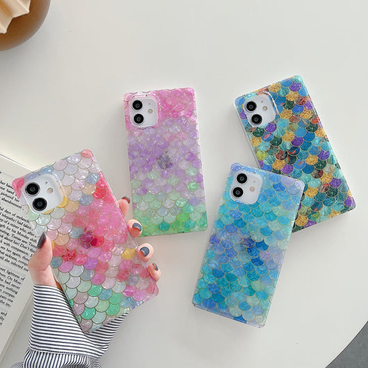 Funda Celular con Patrón Escama de Pez Electrochapada y Borde Recto