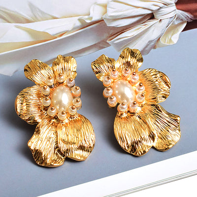 Aretes de Flores Exageradas con Metal Simétrico - Estilo Europeo y Americano - Image 5