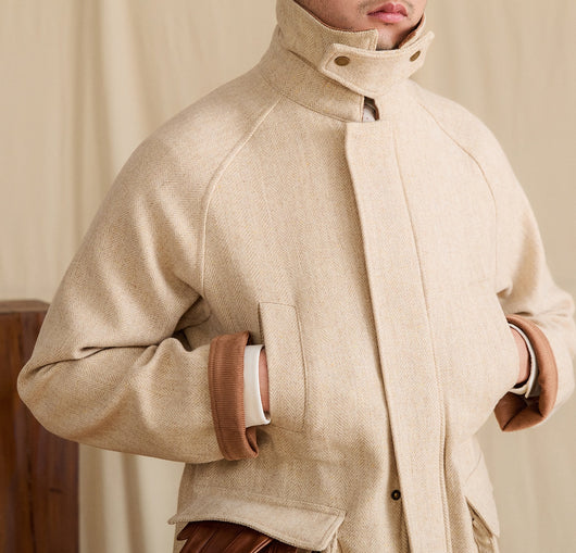 Chaqueta Safari Ejecutiva de Lana Gruesa Ajustada - Image 3