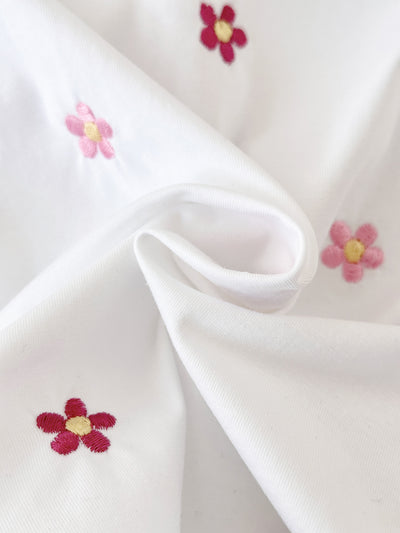Jumpsuit Infantil con Bordado Floral, Cuello Redondo y Diseño Triangular - Image 8