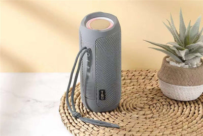 Parlante Bluetooth Portátil Resistente al Agua con Ranura para Tarjeta - Image 17