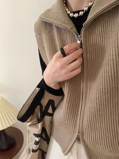 Chaleco Cardigan Cuello Alto con Doble Cierre en Punto - Image 15
