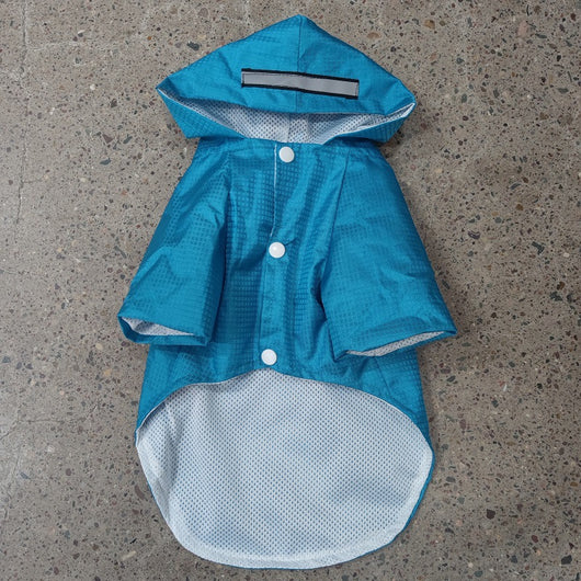 Abrigo Impermeable Reflectante para Perros y Gatos - Protección Total en Lluvia y Nieve - Image 10