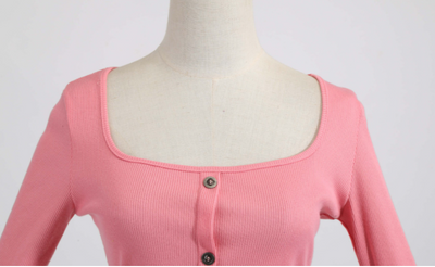 Conjunto Femenino Elegante Hombros Descubiertos con Botones - Falda y Blusa Ajustada - Image 23