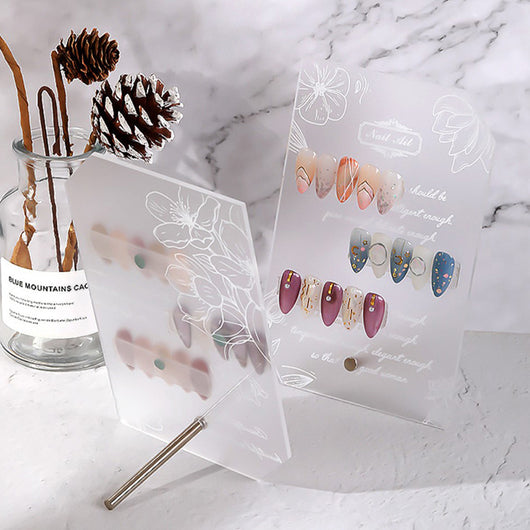 Tablero Exhibidor de Diseños de Uñas Estampadas con Rosas