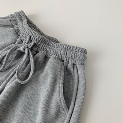 Shorts Deportivos de Pierna Ancha con Ajuste Versátil - Image 20