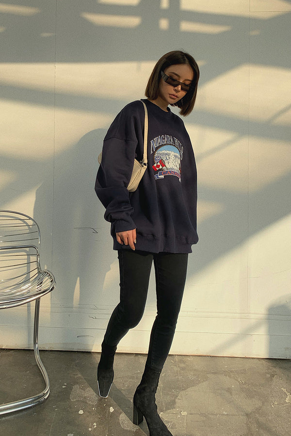 Suéter Oversize Vintage con Bordado Retro - Estilo Relajado para Mujer