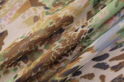Vestido de Encaje Escotado Ajustado sin Espalda - Image 20