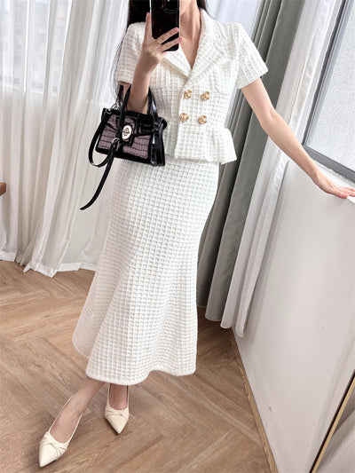 Vestido Tejido Blanco Puro Cuello V con Detalle Hueco - Elegancia Dignificada - Image 25