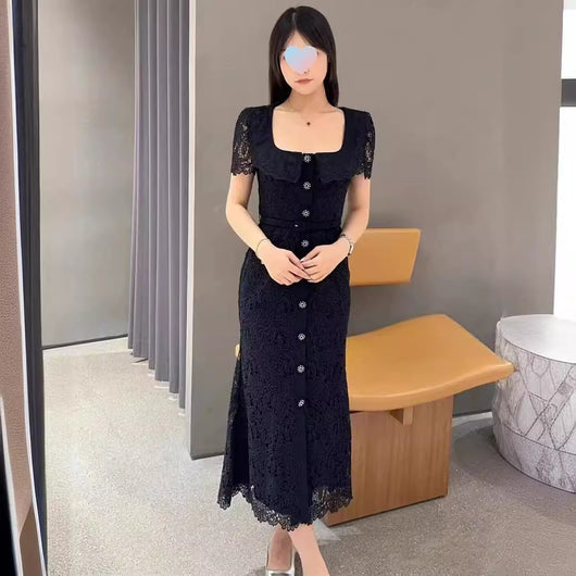 Vestido con Falda de Encaje y Borde Tipo Cola de Pez
