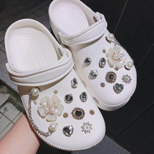 Accesorios Personalizables para Sandalias Crocs - Hebillas y Cadenas DIY - Image 7