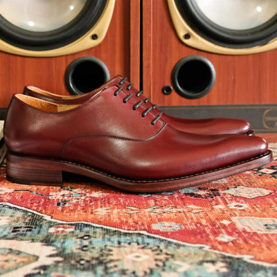 Zapatos Artesanales Goodyear Punta Fina Vino Tinto - Estilo Distintivo - Image 3