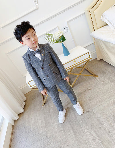 Traje Formal para Bebé Niño de Un Año con Detalles Florales - Image 4