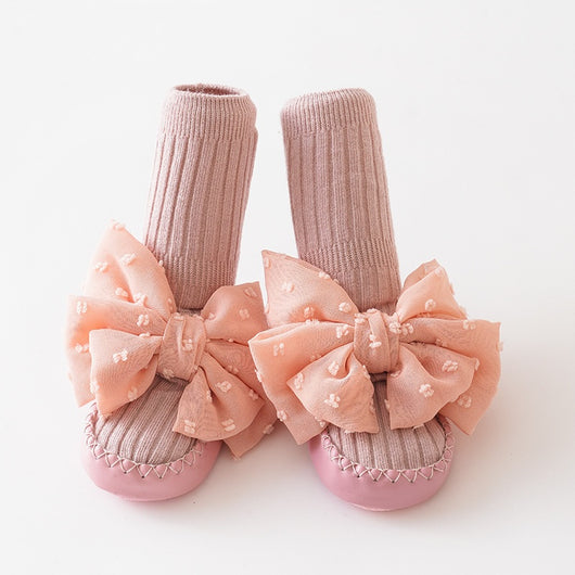 Zapatos y Calcetines para Bebé con Suela de Cuero Antideslizante y Detalles de Moño - Image 11