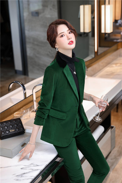 Traje Ejecutivo Acolchado de Pana para Mujer - Image 14