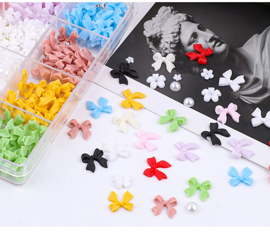 Set de Adornos Navideños de Resina con Lazos y Moños Mixtos - Image 31