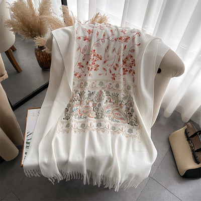 Chal Bordado Étnico para Mujer - Diseño Tradicional - Image 6