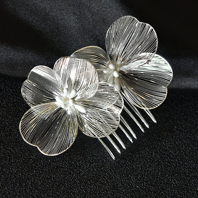 Peineta Nupcial de Flores Doradas - Accesorio de Ensueño para Novia - Image 4