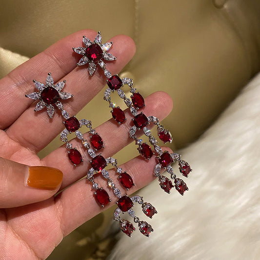 Aretes Barrocos de Rubí con Flores de Corte Vintage