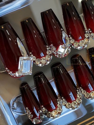Uñas Postizas Castillo Rojo - Diseño Blanco Personalizable - Image 2